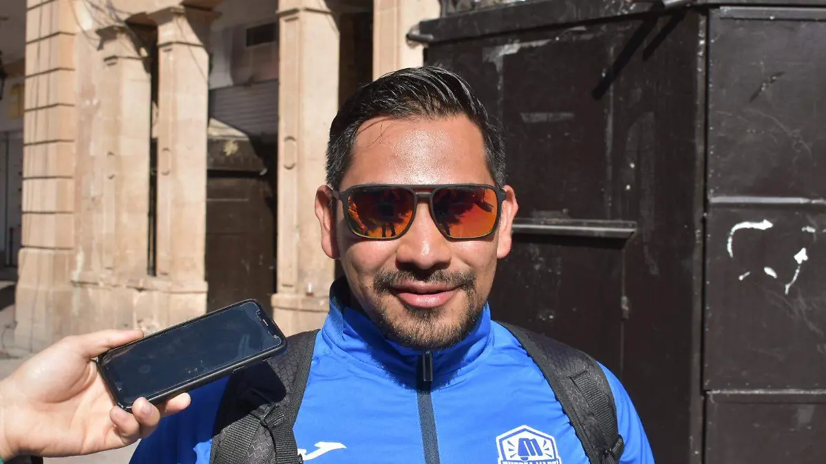 3.JPG ADRIÁN VELAZQUEZ 