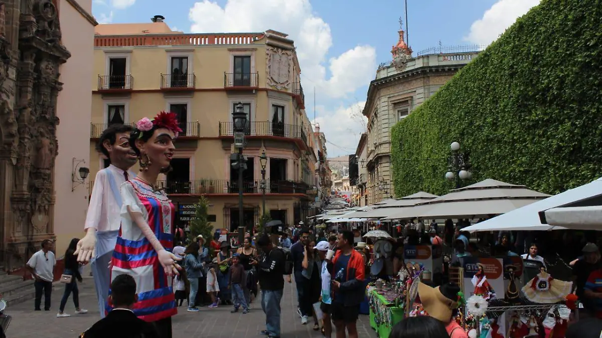 CHRISTIAN MARCA GTO (4)