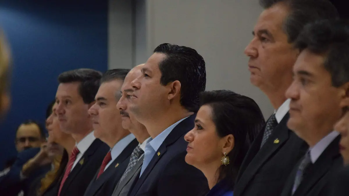 F.CARMONA. GOBERNADOR (1)