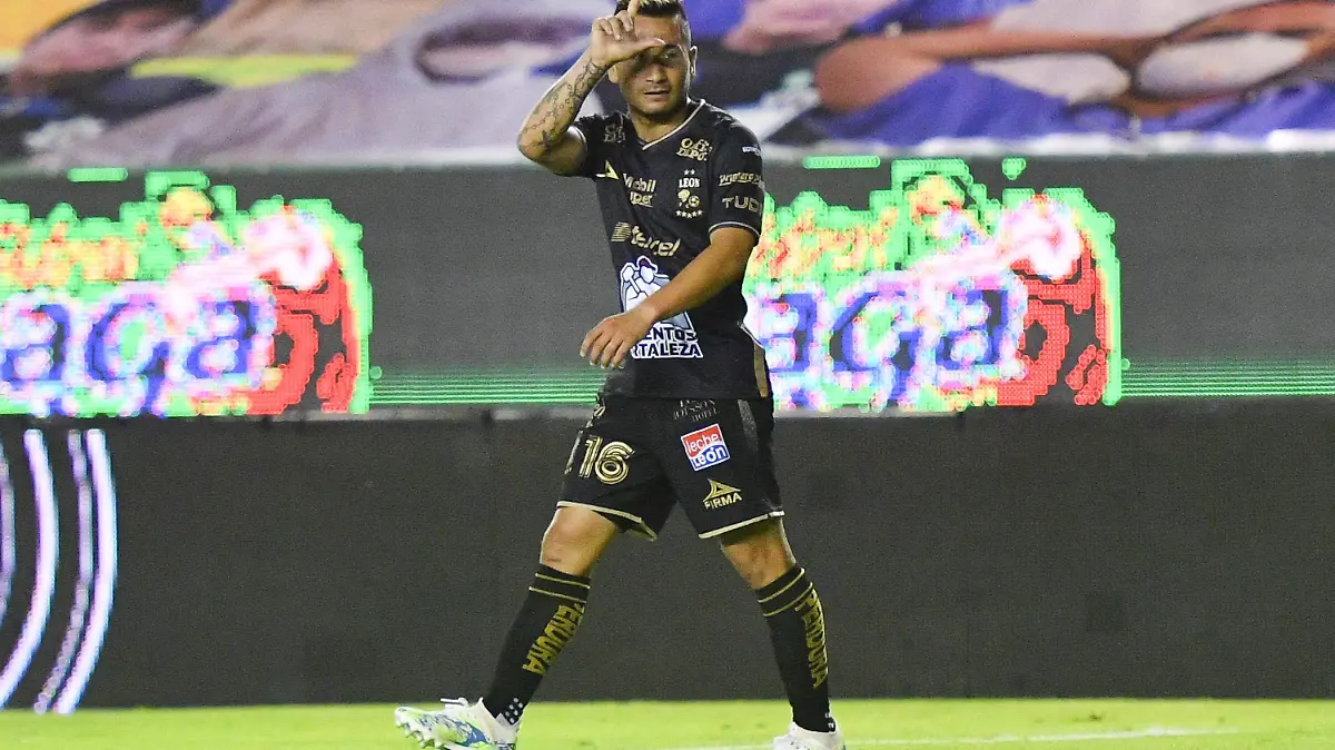 JEAN MENESES (1)