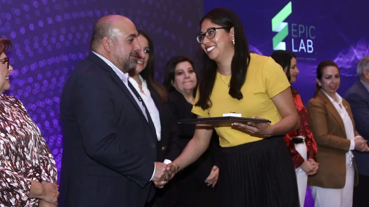 MUJERES-MENTEFACTURA (2)