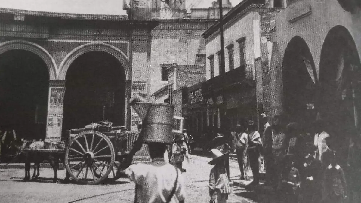 Plaza de la Tercera Orden a principios del siglo XX.