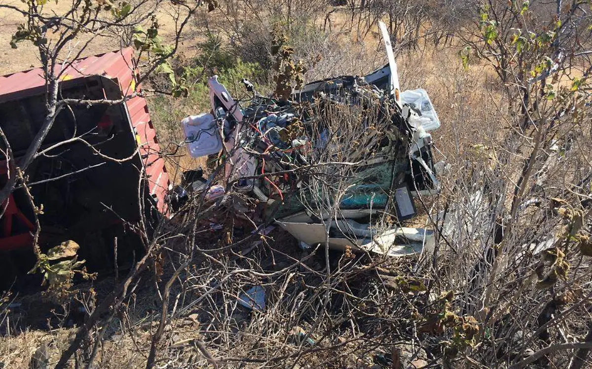 TRAILER CORTESIA (1)