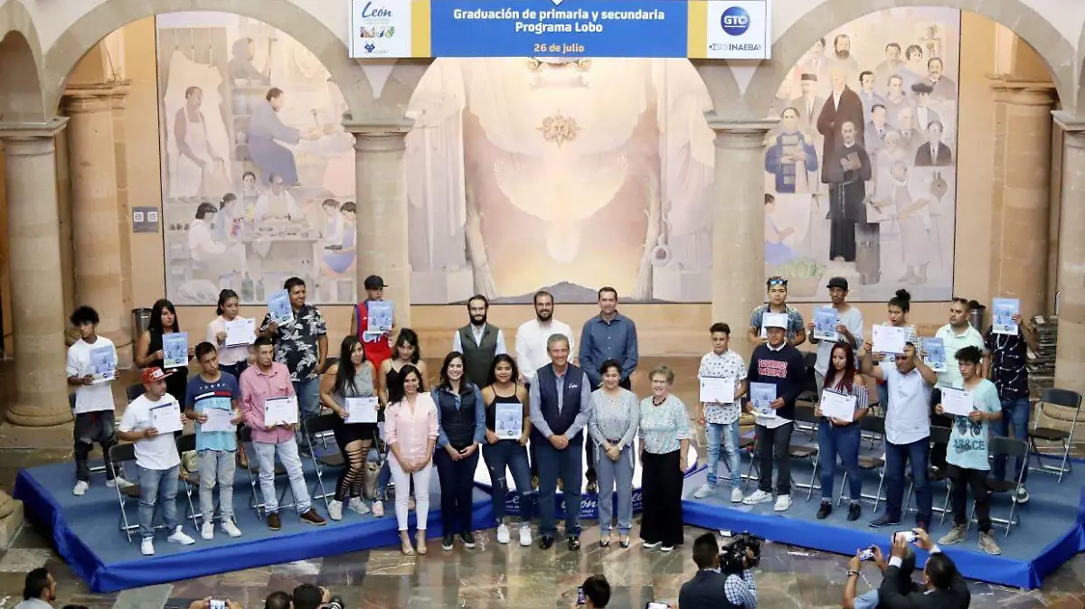 GRADUACIÓN (4)