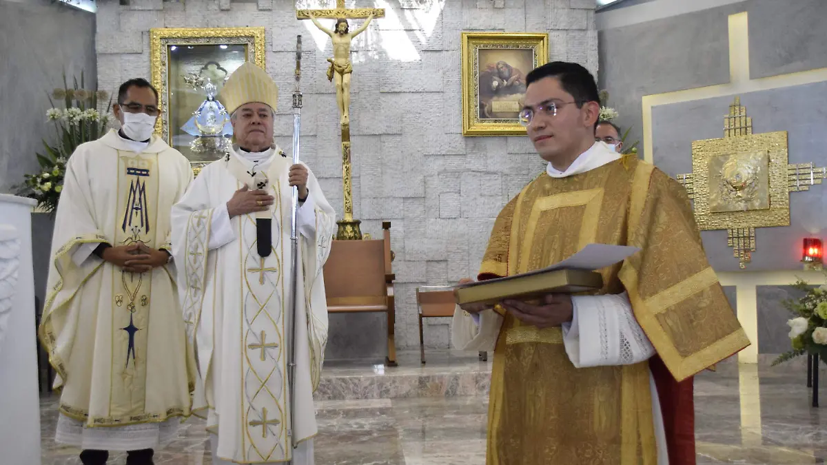 Diacono-Luis-Roberto-Ocón-3