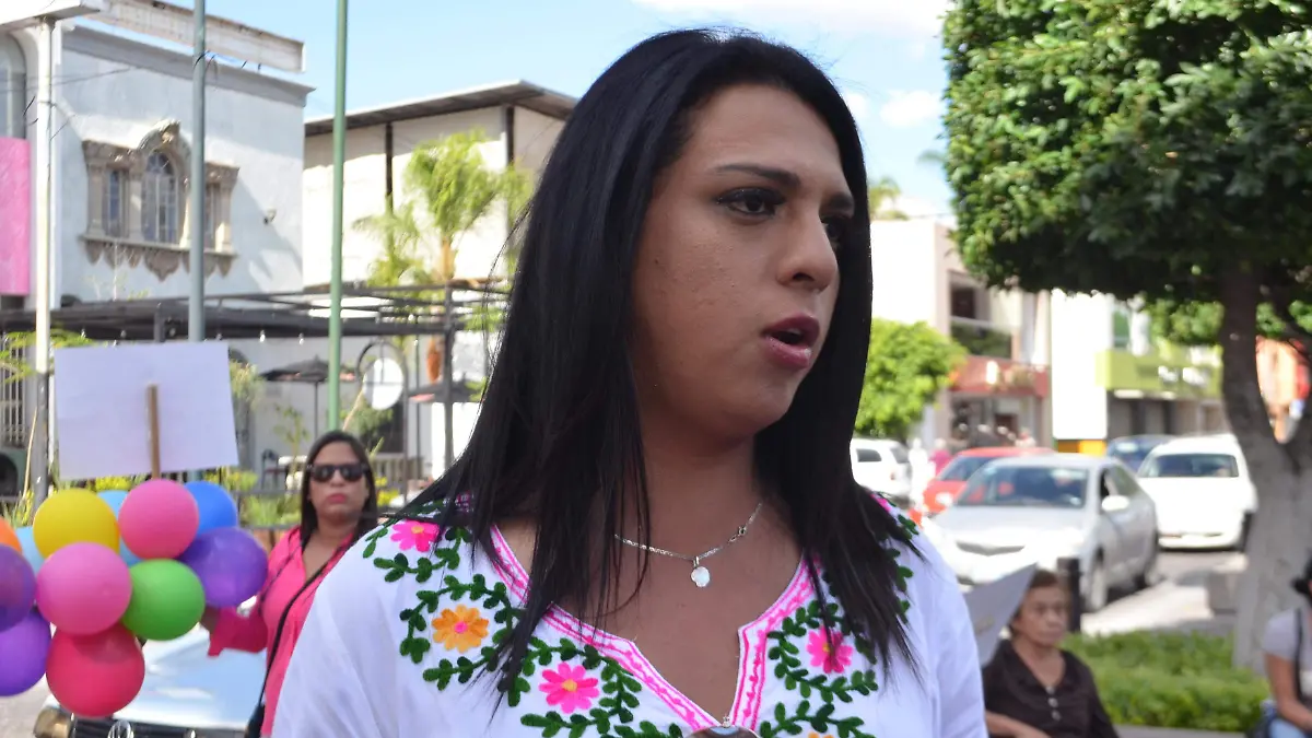 MUJER (2) (1)