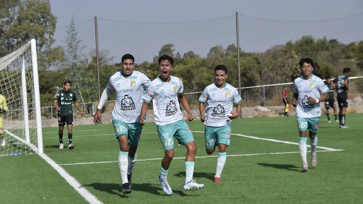 León-SUB-20 (13)