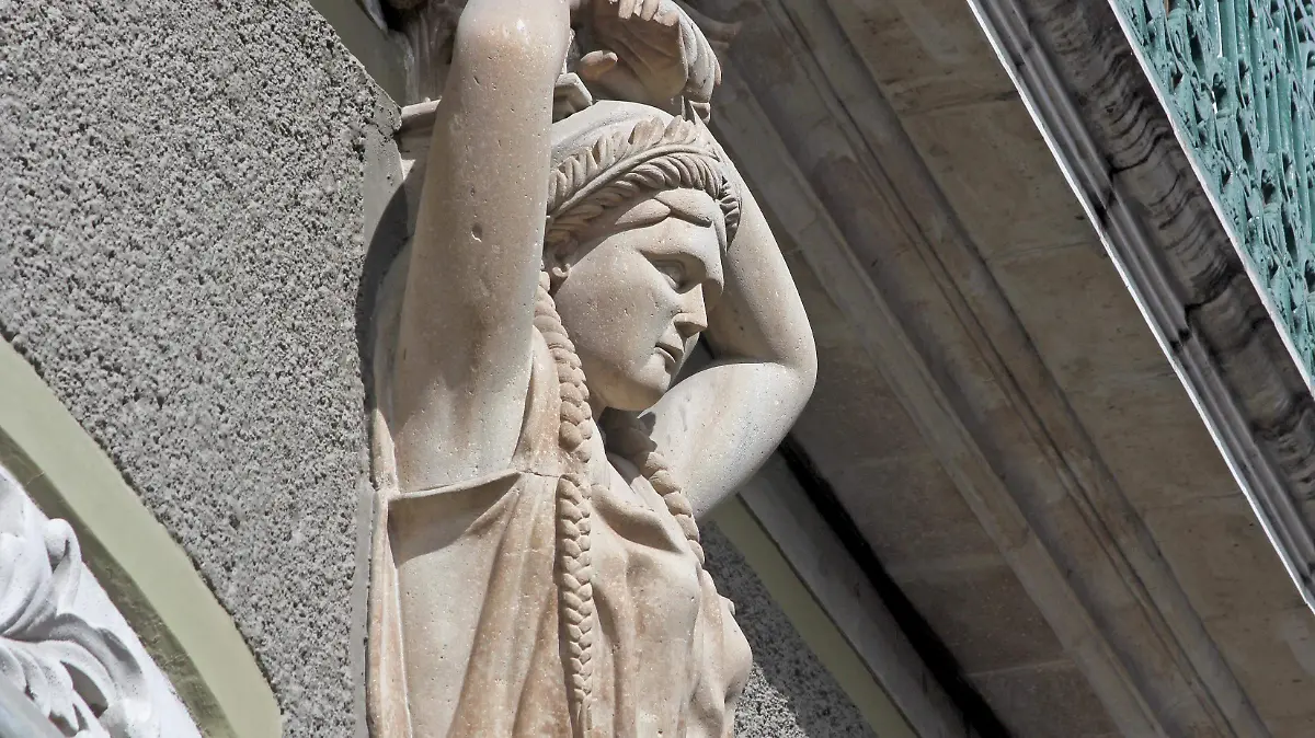 Casa-de-las-Monas-de-Palacio-de-Gobierno-a-pizzería3