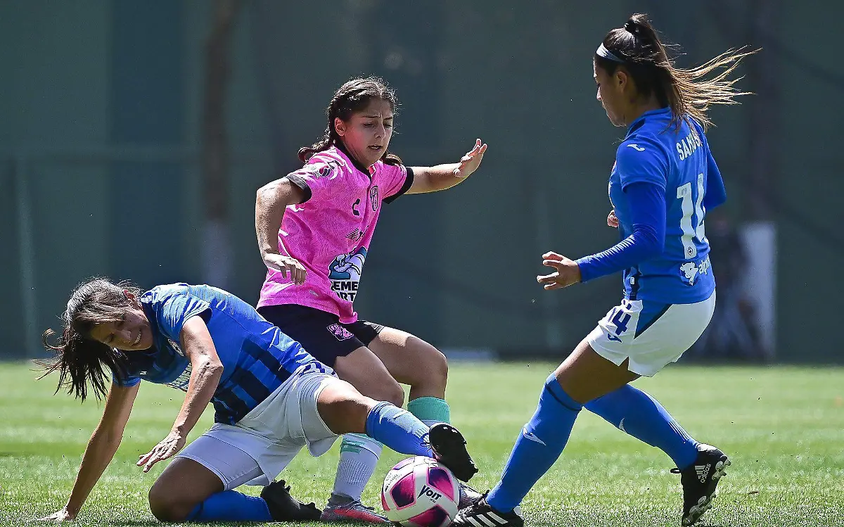 CRUZ AZUL VS LEON FEMENIL (2)