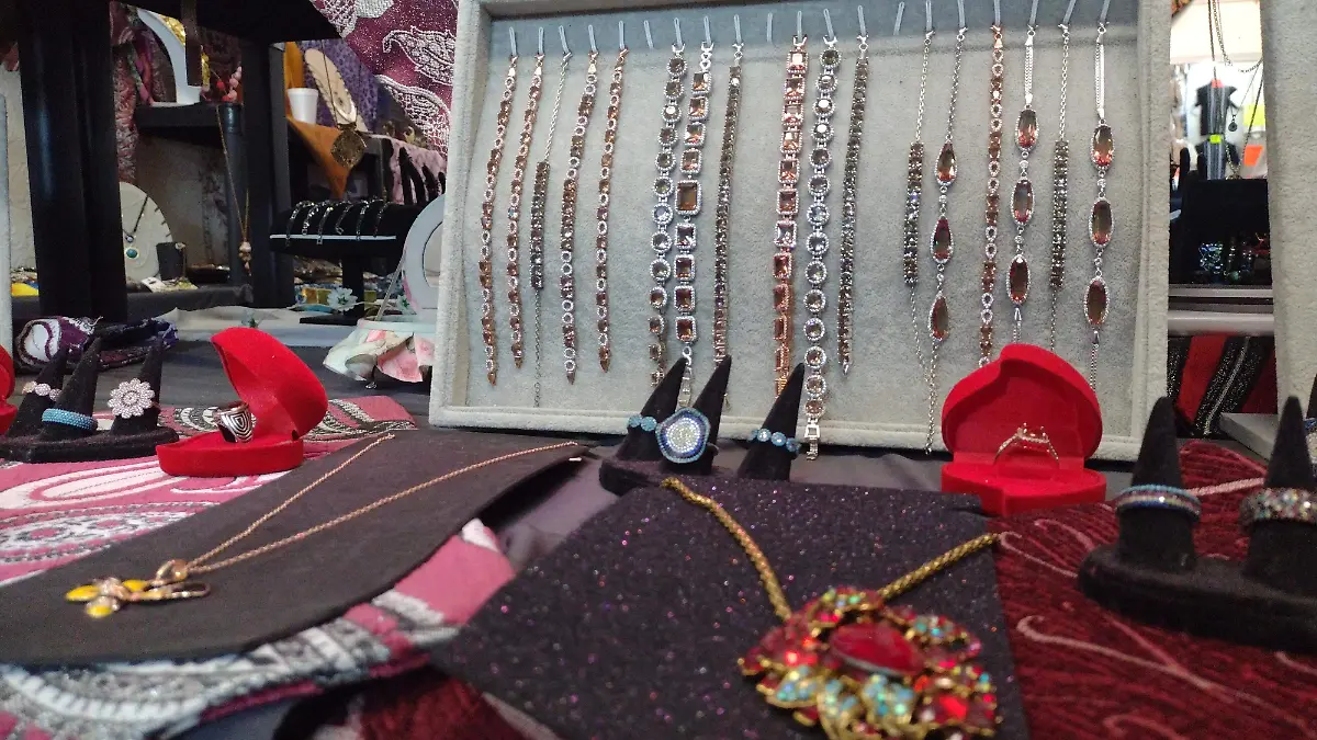 Llevan-un-poco-de-Turquía-a-la-feria (3)