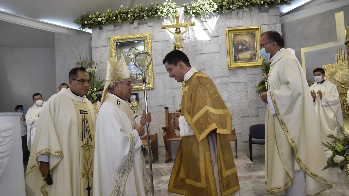 Diacono-Luis-Roberto-Ocón-2