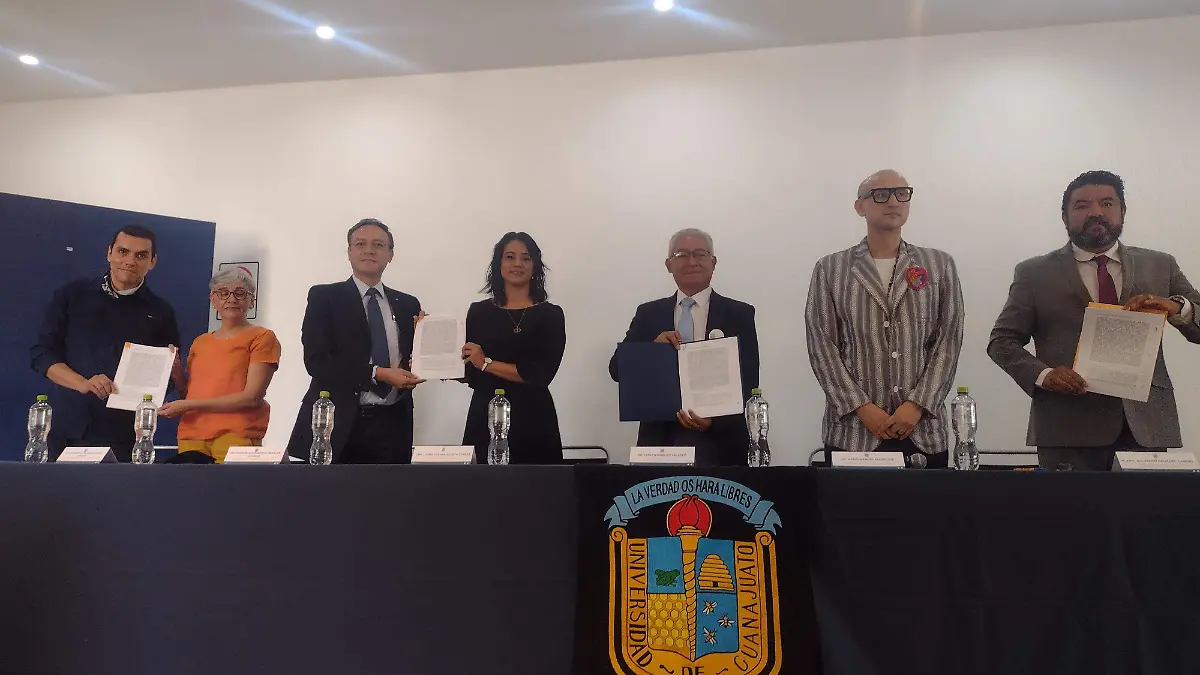 E.CAMACHO - FIRMA DE CONVENIO ICL-RUA 8