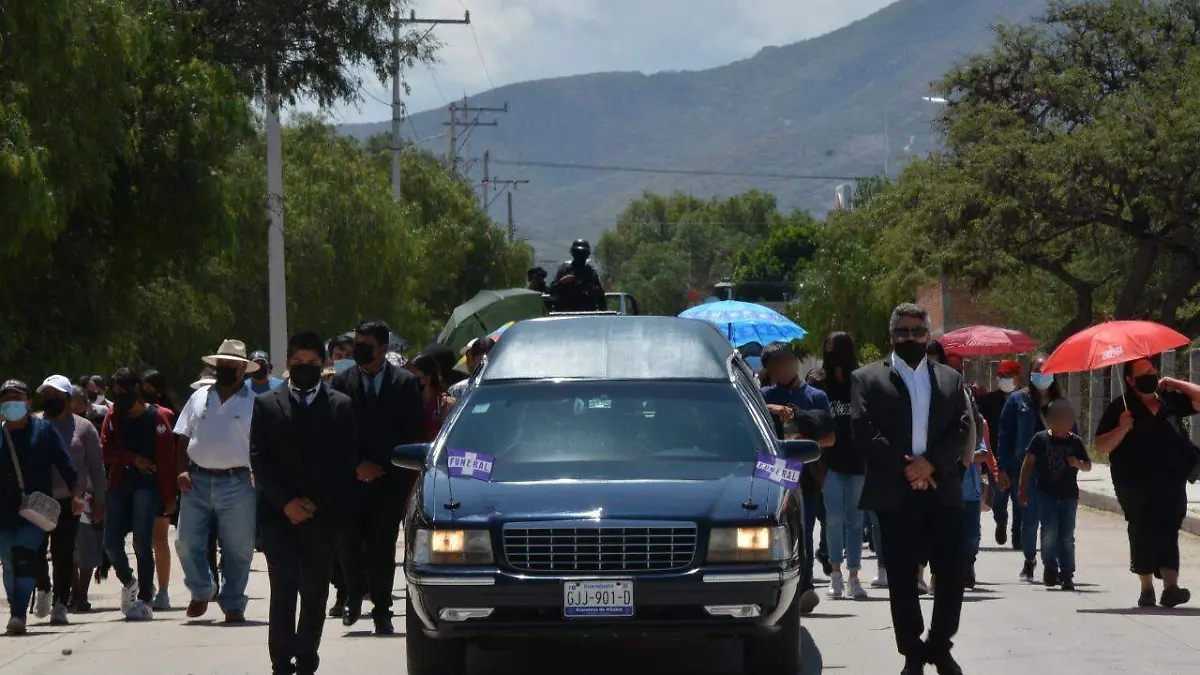 Funeral-Ernesto-Méndez-2