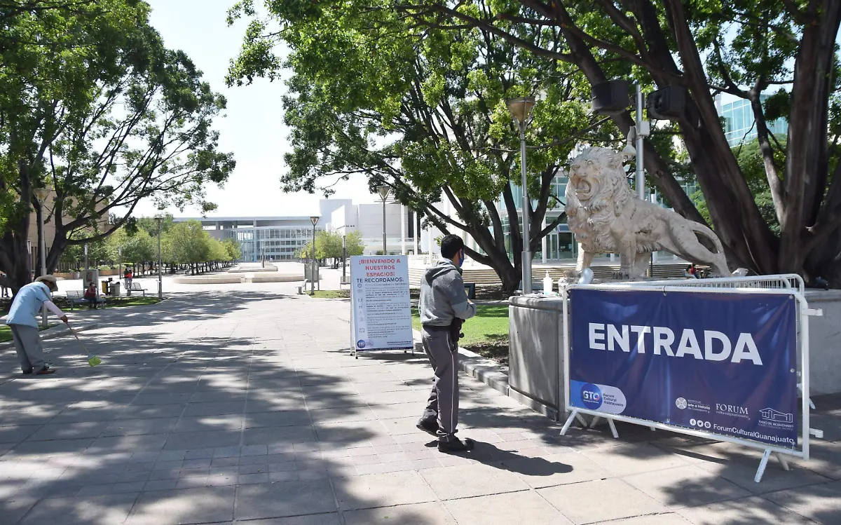 F CARMONA FORUM CULTURAL (1)