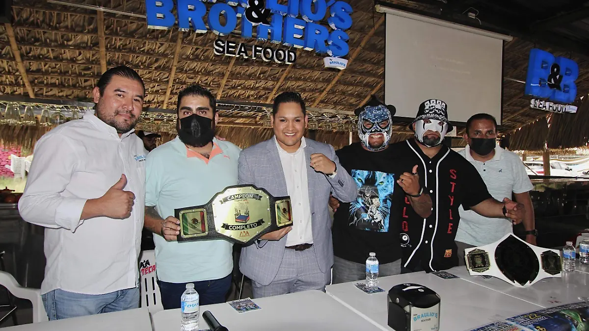 Luchas (1)