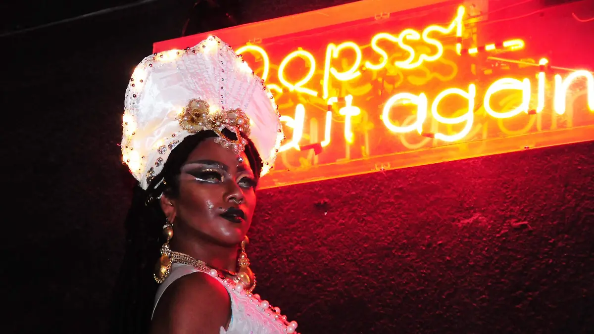 Más-“Queens”-que-Drags (24)