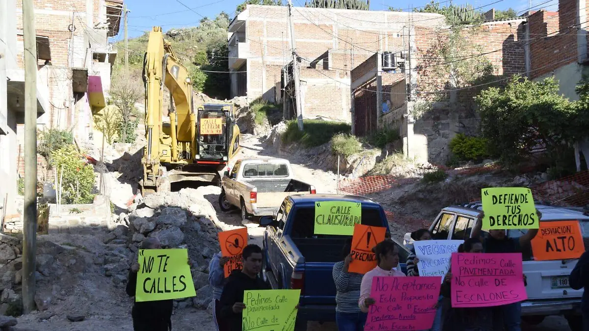 Exigen-calle-pavimentada-2
