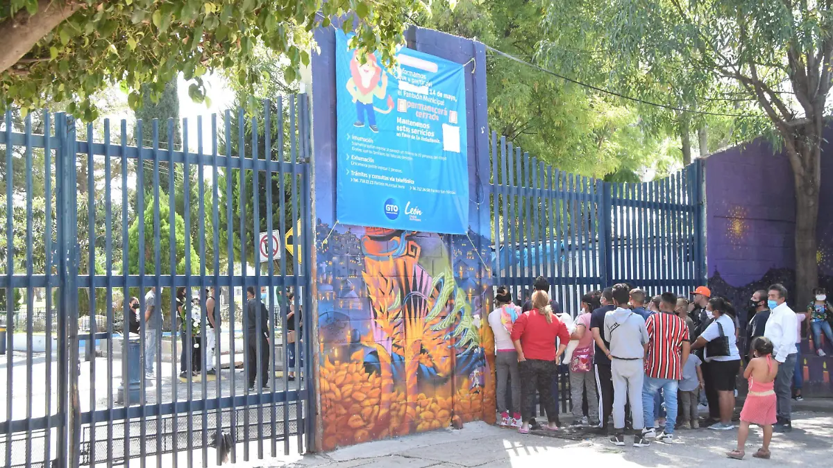 F CARMONA PANTEONES (10)