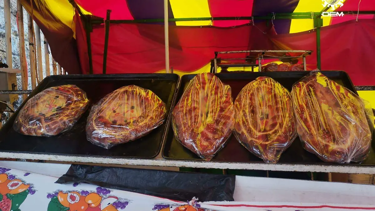 PAN DE FERIA - VANESSA HERNANDEZ EL SOL DE LEON (1)