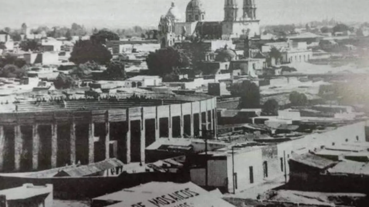 ANTIGUO-533x400