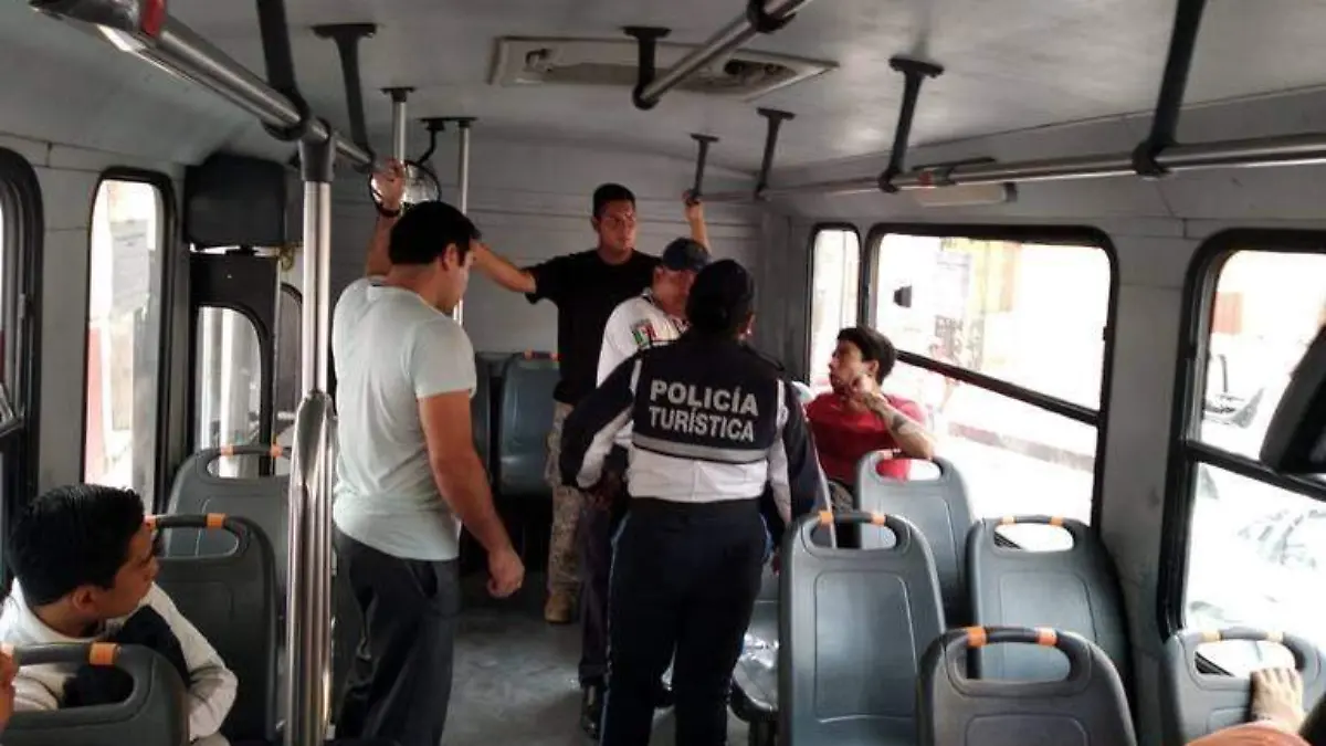 Hieren a chófer del transporte público de la Capital