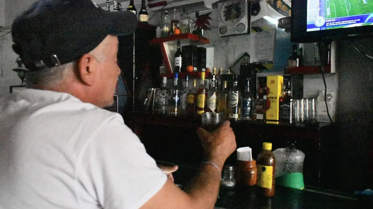 E.CAMACHO - BARES Y CANTINAS 2