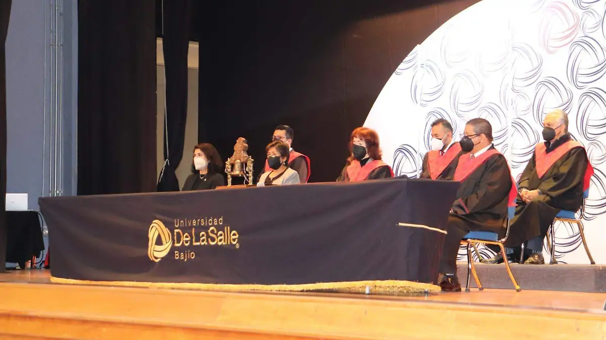 lasalle estudiantes (2)