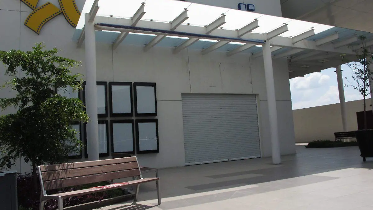 GGARCIA CINEPOLIS OUTLET (1)