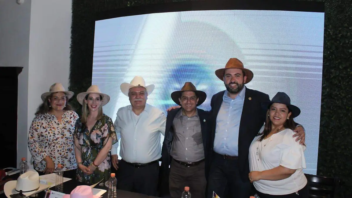 CORTESIA MUNICIPIO SAN FCO DEL RINCON - FERIA DEL SOMBRERO (2)