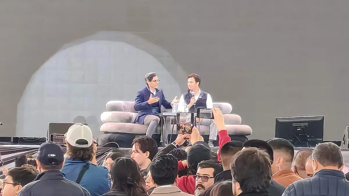 Checo Pérez Inspira Feria de León