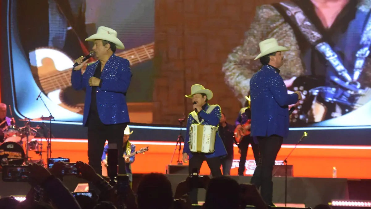 Los Invasores de Nuevo León