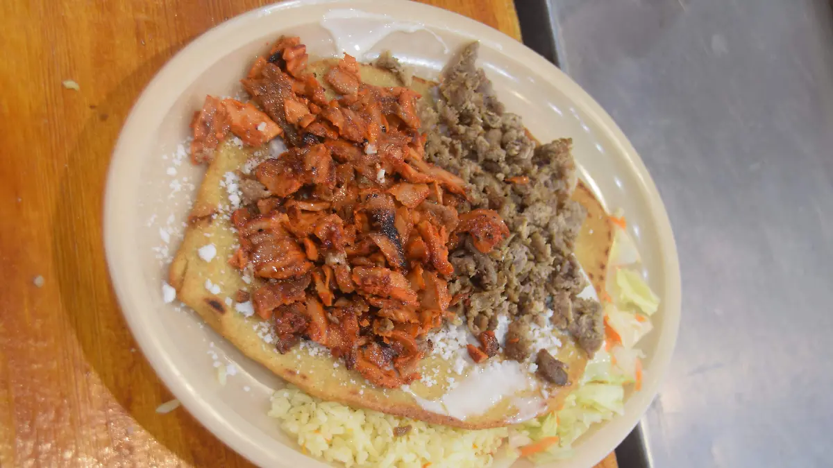 El Huarache favorito es el de arrachera con pastor