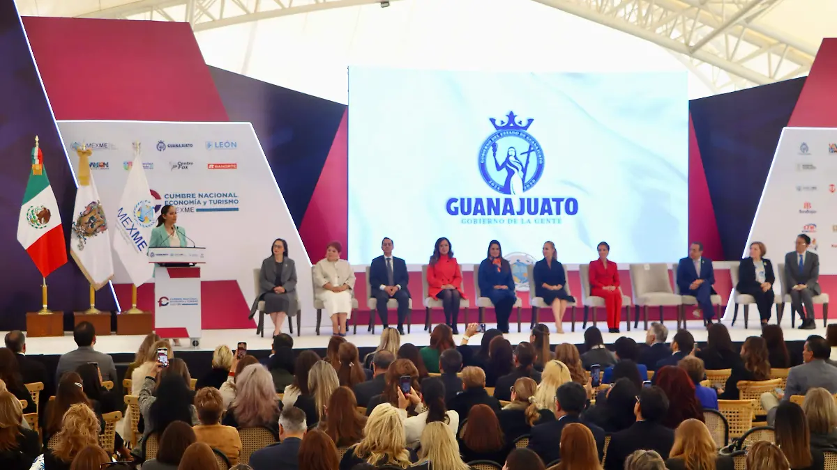 Cumbre Nacional de Economía y Turismo 2025