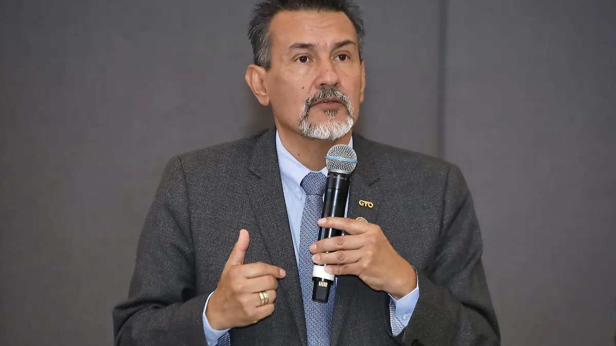 FROYLAN SALAS - Fco Meza - El Sol de Leon