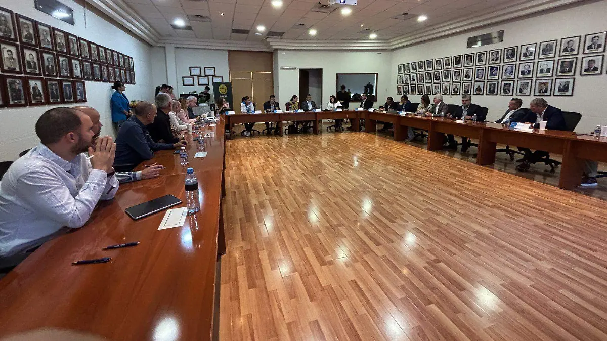 Líderes empresariales y Altagracia tuvieron un encuentro clave