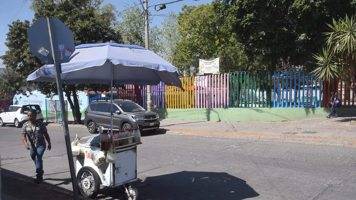 f carmona escuela comida chatarra (9).JPG