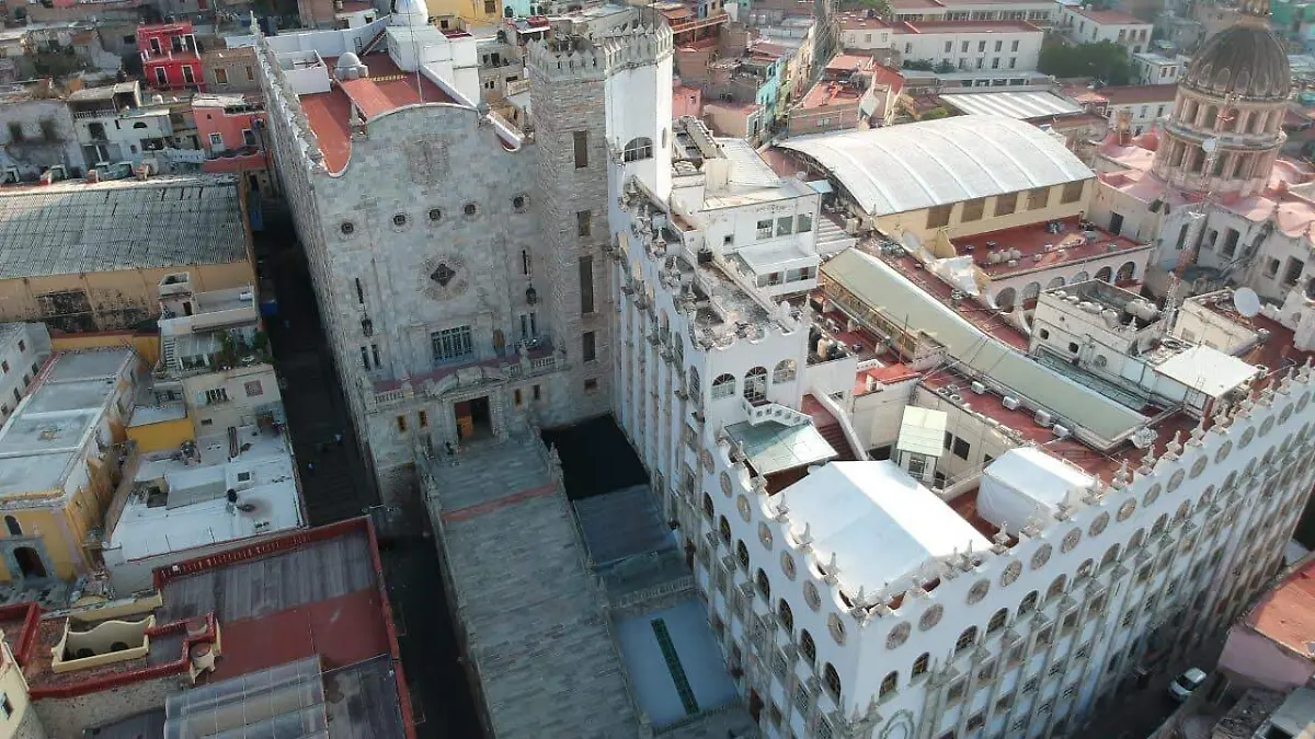 GUANAJUATO- La UG convoca a un homenaje en memoria de los estudiantes fallecidos en accidente automovilístico (1).jpeg