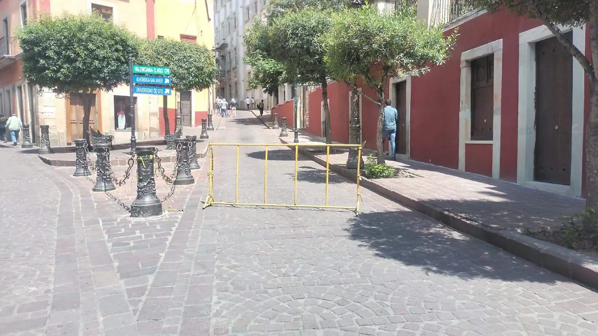 GUANAJUATO- Alertan por cierres viales en la ciudad (1).jpg