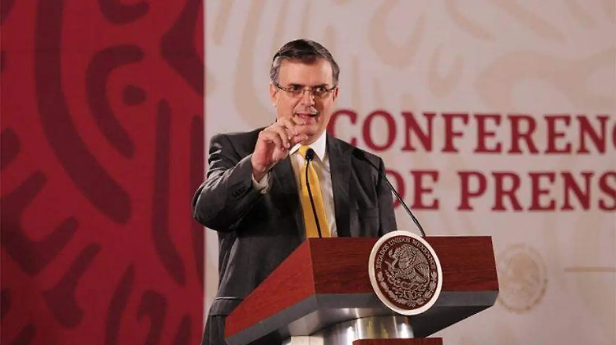 ebrard-conferencia-adrianvazquez2