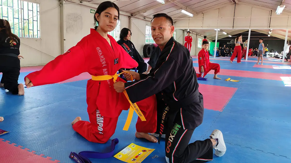 Siete kempoistas realizaron su examen, algunos avanzaron de cinta morada a amarilla