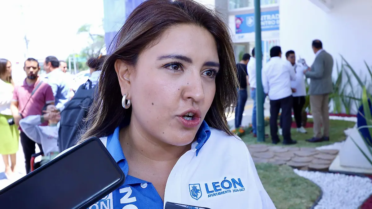Directora del DIF en León, Andrea López Gutiérrez