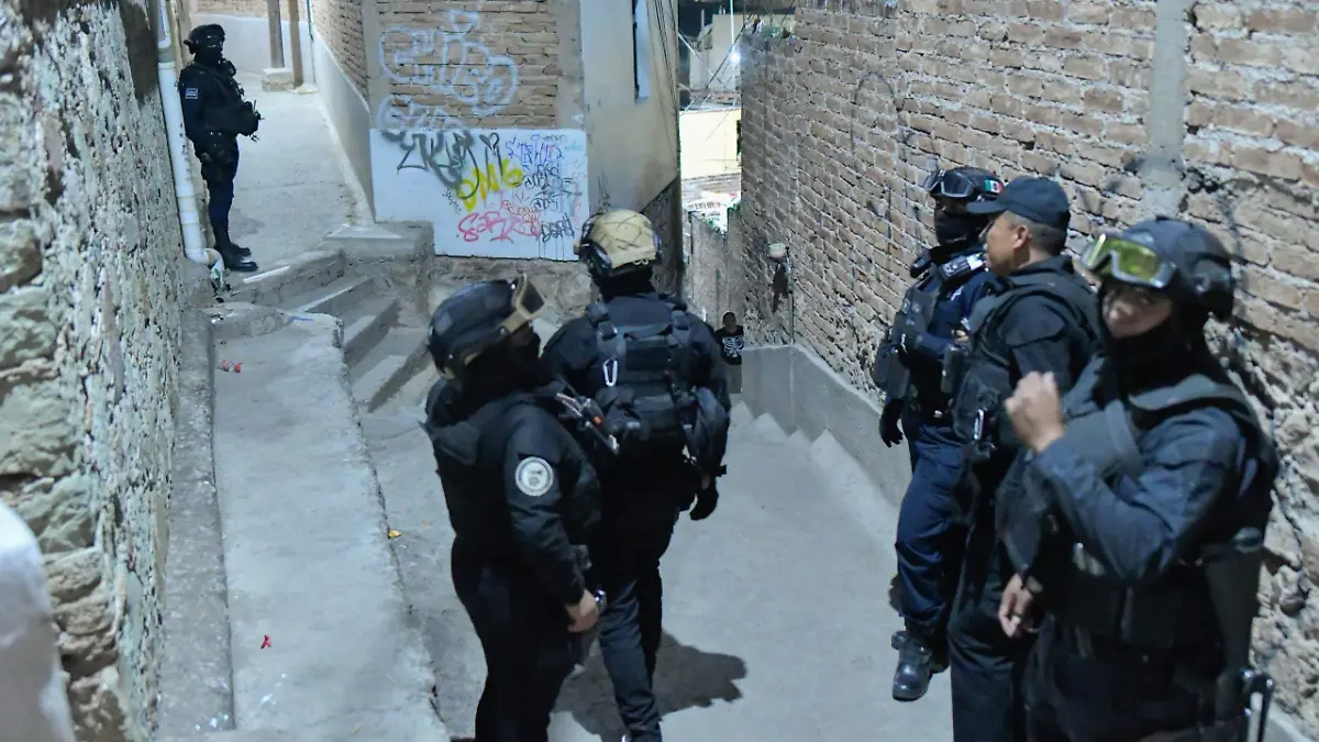 GUANAJUATO- 12 personas de origen Colombiano han sido detenidas en la capital (1)
