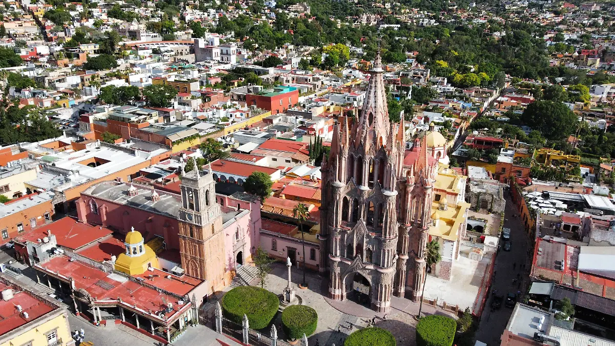 San Miguel de Allende no está sobre Guanajuato capital102