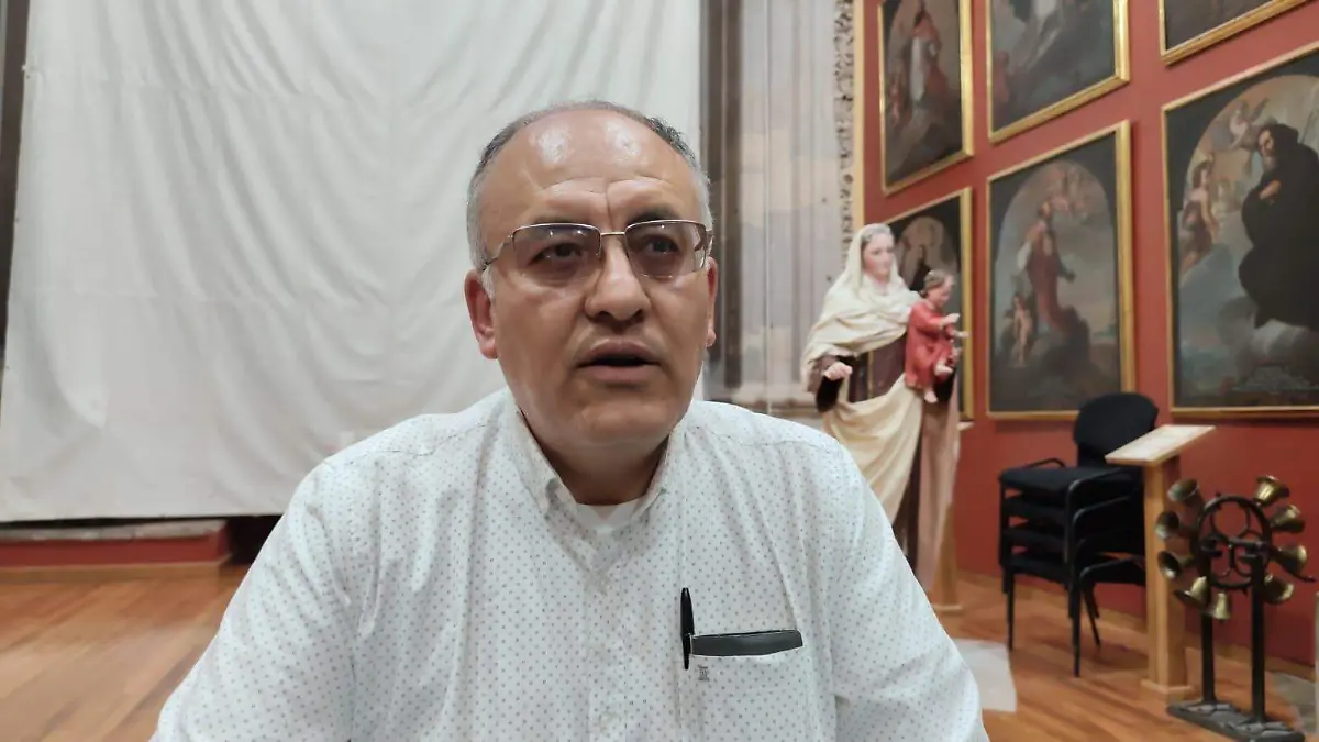 Nuevo pontífice representa un llamado a la reflexión y unidad: sacerdote Alejandro León1