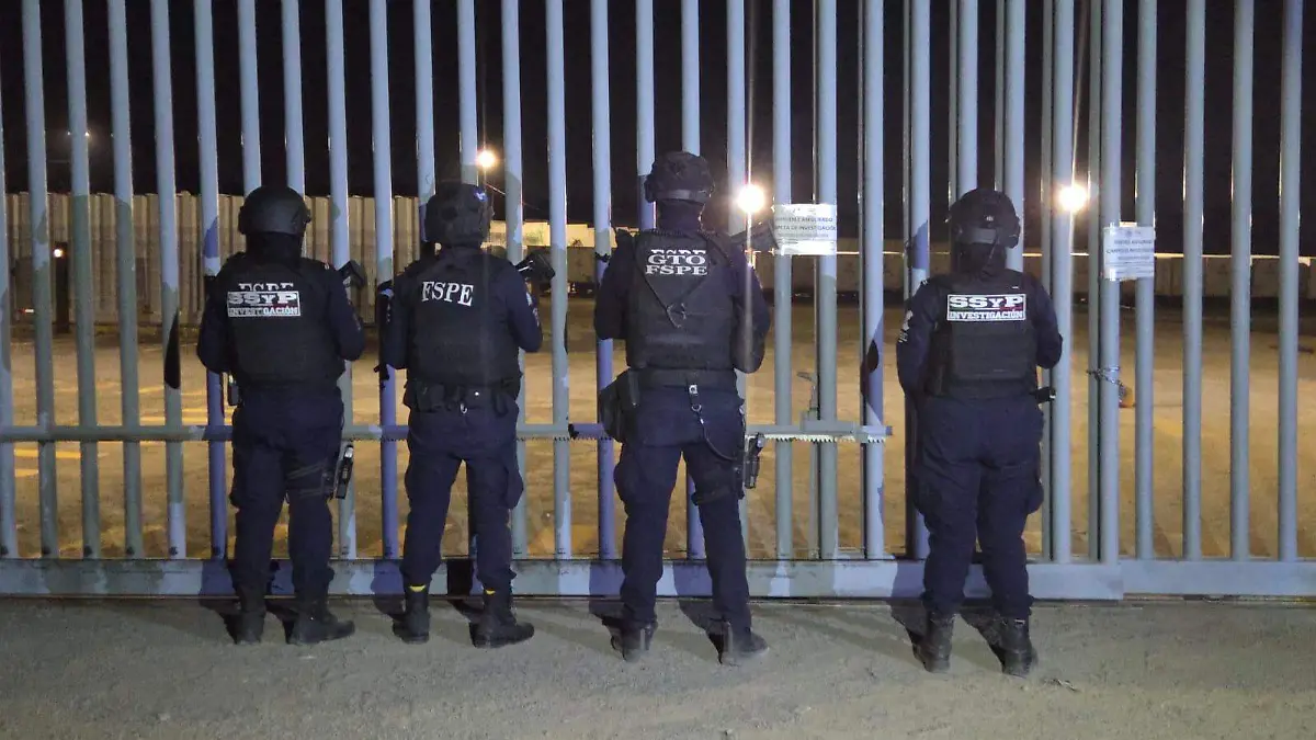 Operativo B León 04