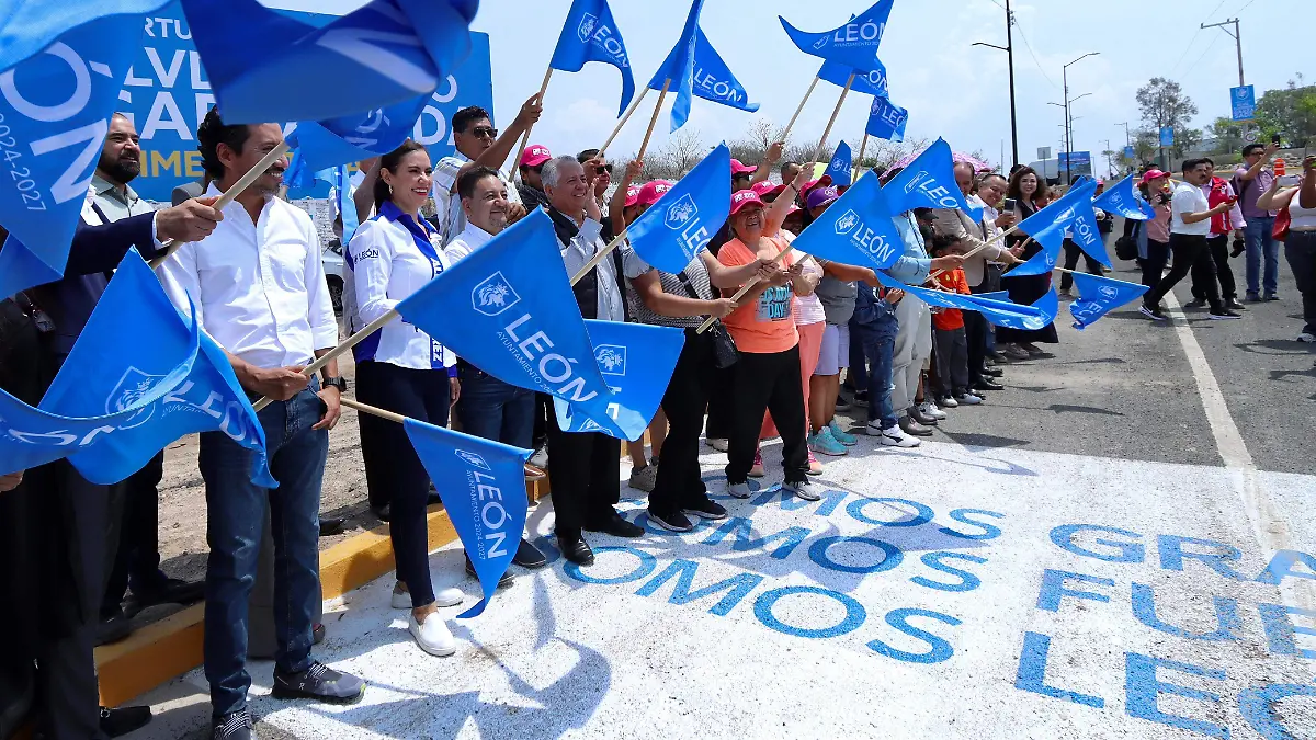 Tres nuevos carriles en bulevar Eugenio Garza Sada