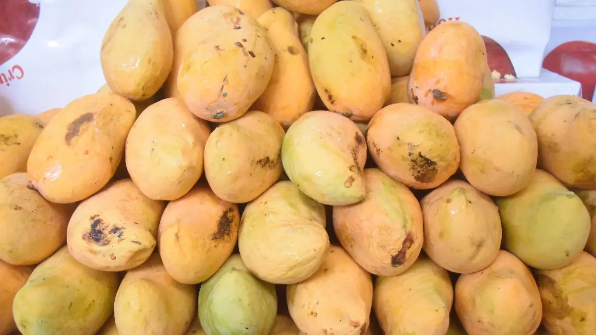 Las frutas refrescantes te ayudan a mantenerte hidratado durante el calor 