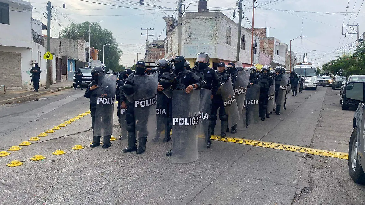 Recuperan predio tomado por grupo delictivo y devuelven espacio público a la ciudadanía en San Francisco del Rincón (5)