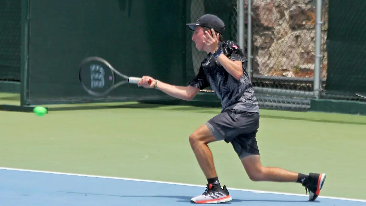 MAURICIO SCHTULMANN (18) (4) (1) (1) (1) (1)