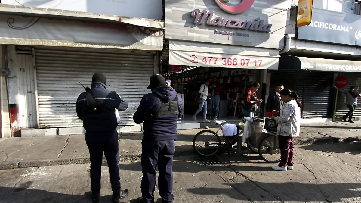 1-ZONA PIEL OPERATIVO - Fco Meza - El Sol de León (9)
